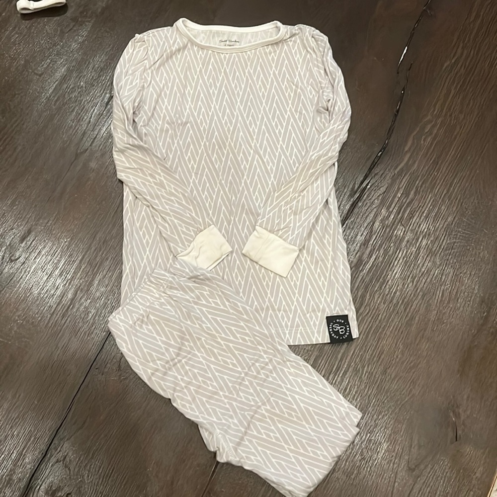 Soft Geometric Kids Pajama Set - Light Gray